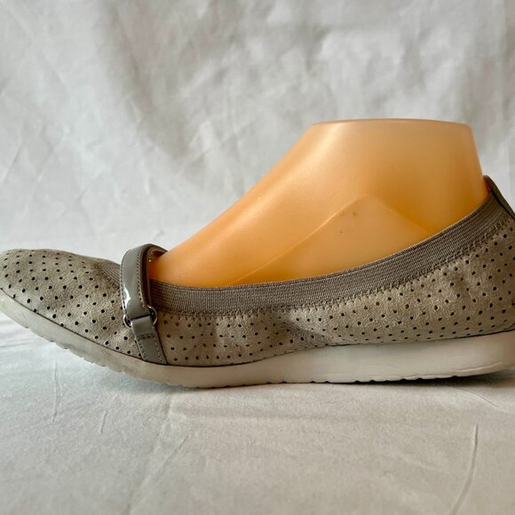 Cole Haan Mary Jane Grey Ballet Stretch Flats,  Size 9 Excellent Condition! - Picture 8 of 10